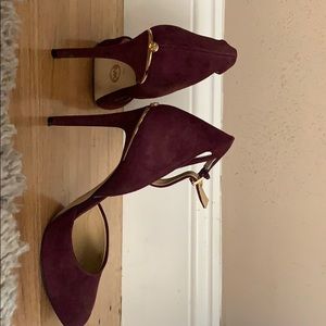 Michael Kors 7M Plum Pump High Heels